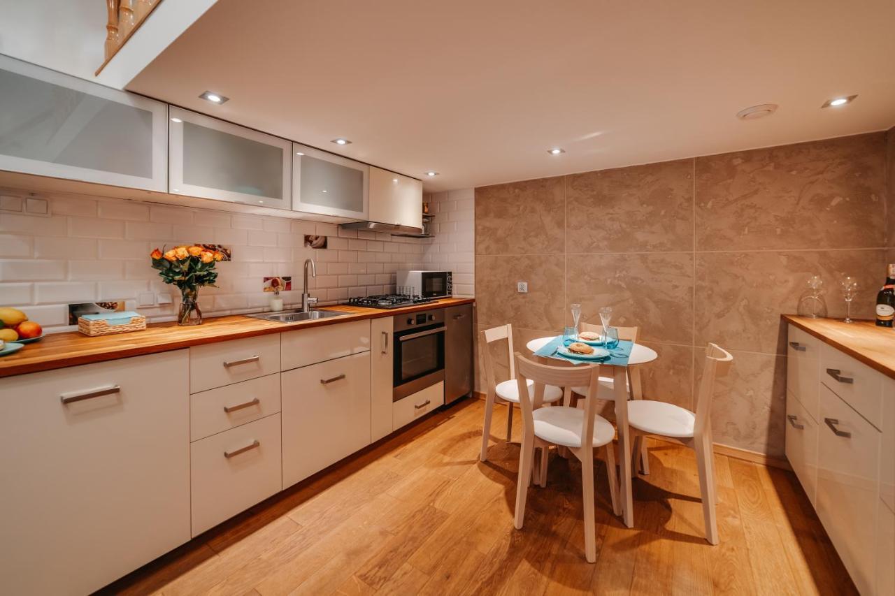 Alpari Apartments Krakow Ngoại thất bức ảnh